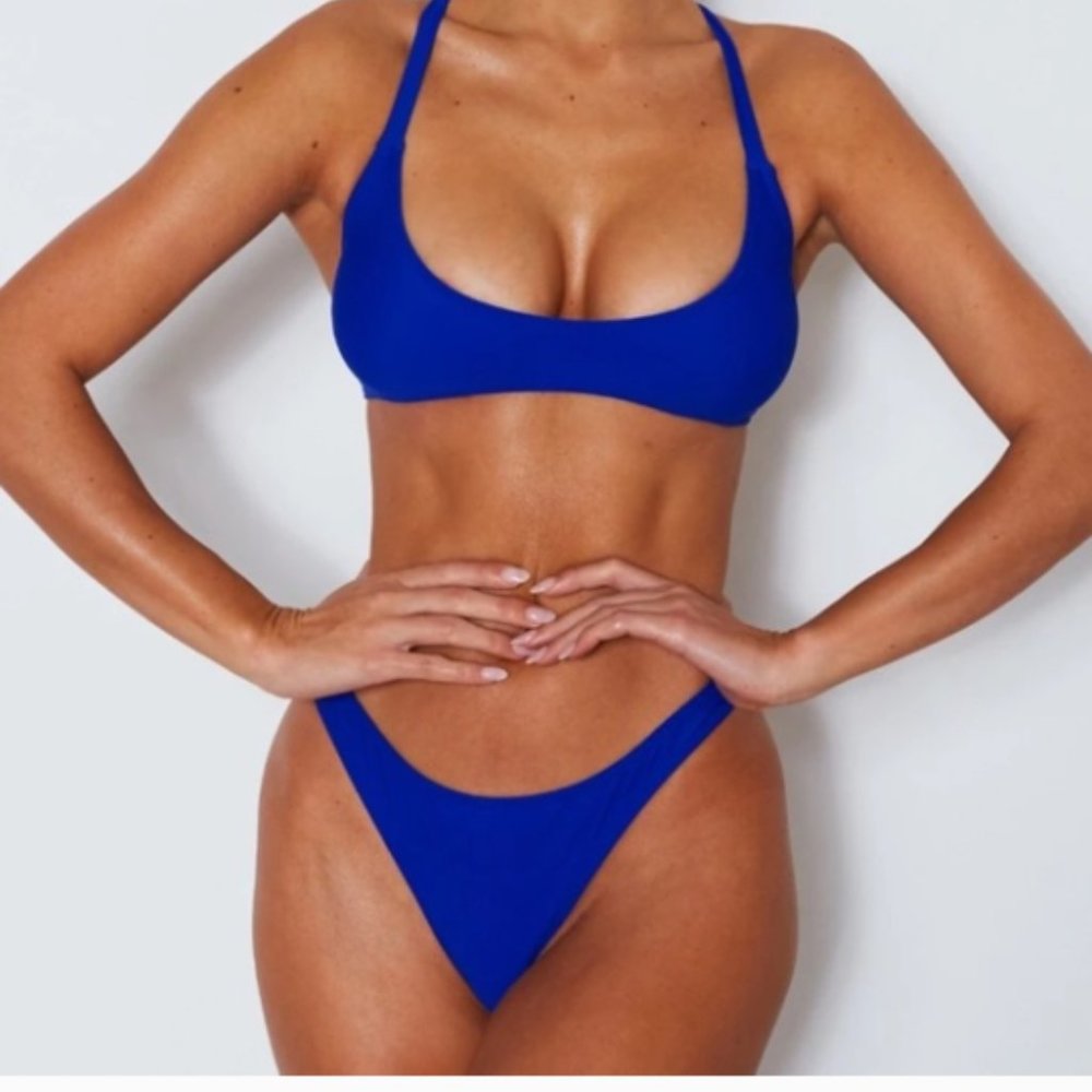 White Fox Boutique Swim Isla Bikini Top Electric Blue XL
